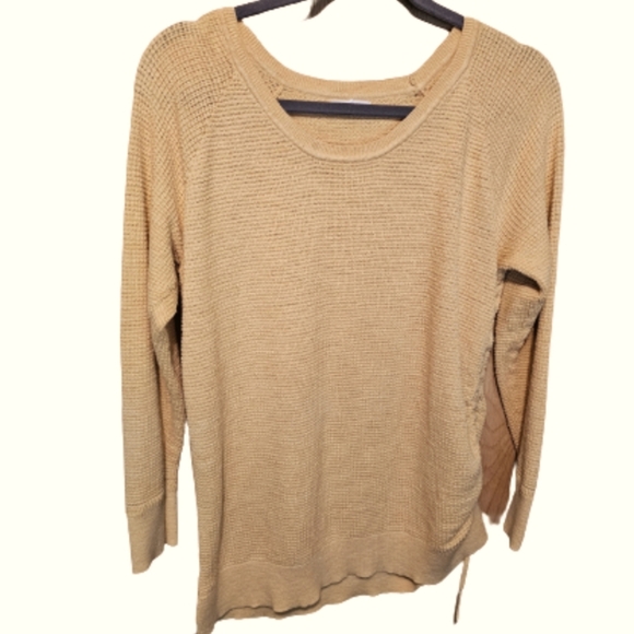 Maurices Light Gold top - Picture 1 of 7